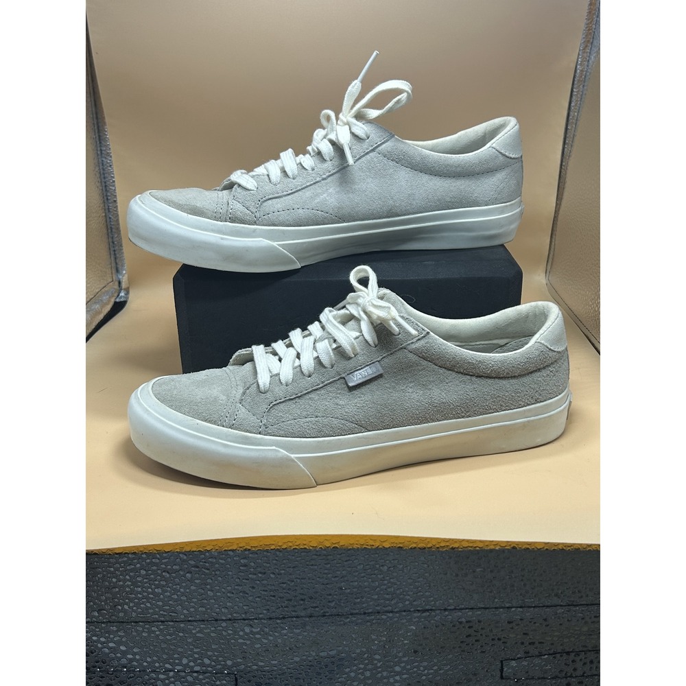 Vans Suede Sneakers Ultracush Low Top Casual Shoes Women's Size 8, Men's Sz 6.5